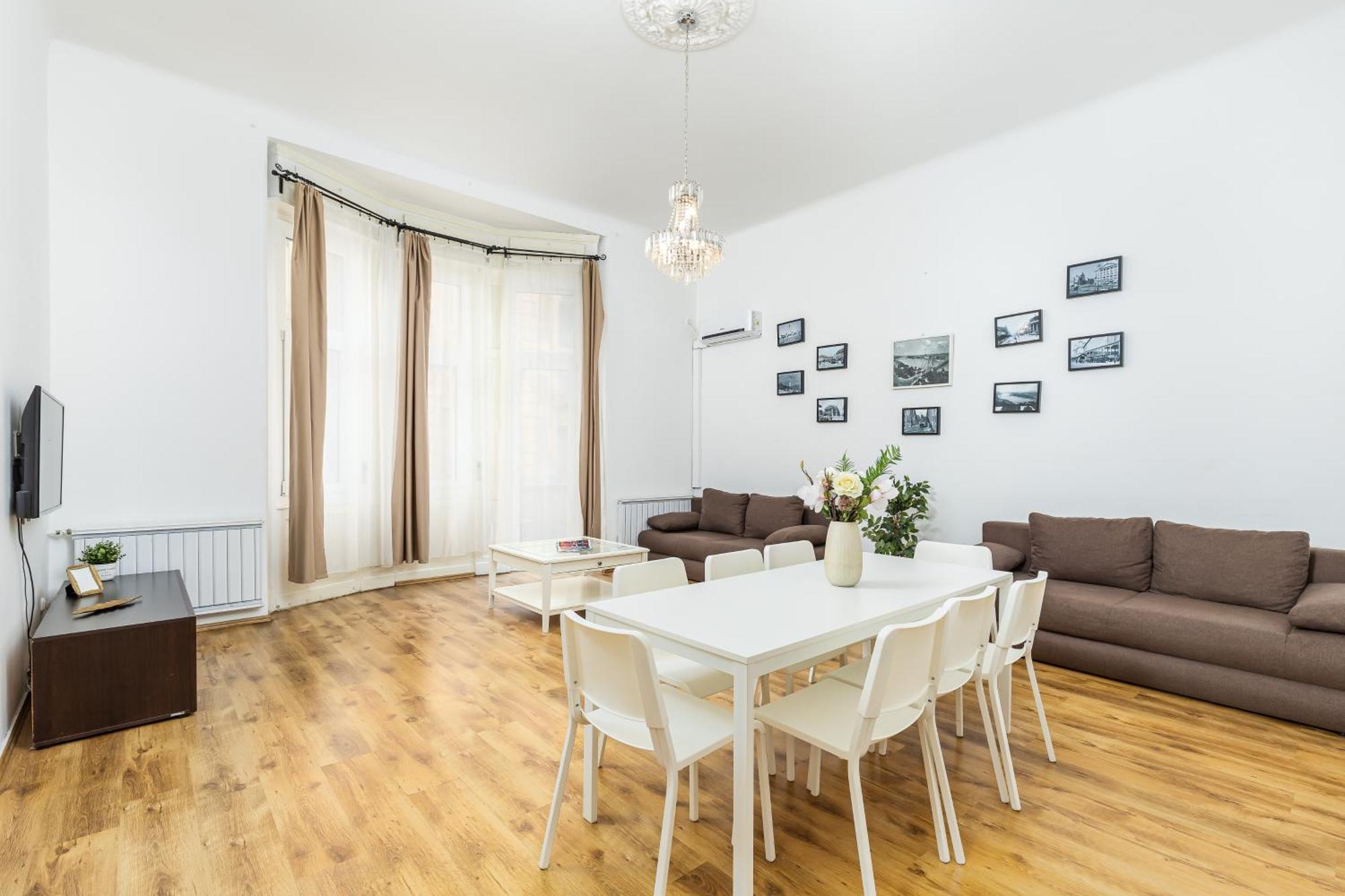 Real Apartments Lovag 부다페스트 외부 사진