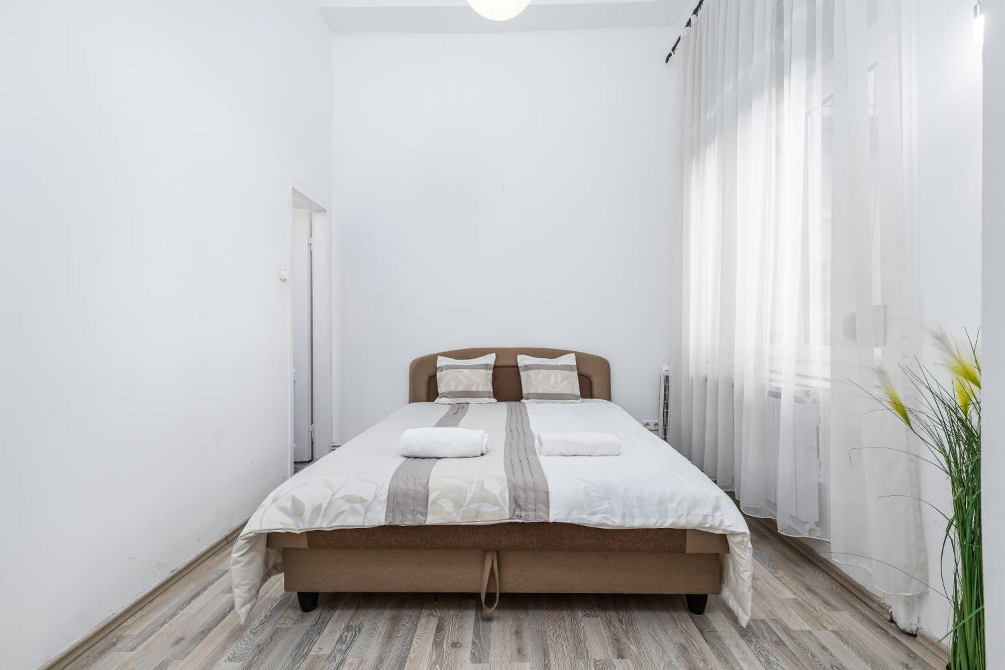 Real Apartments Lovag 부다페스트 외부 사진